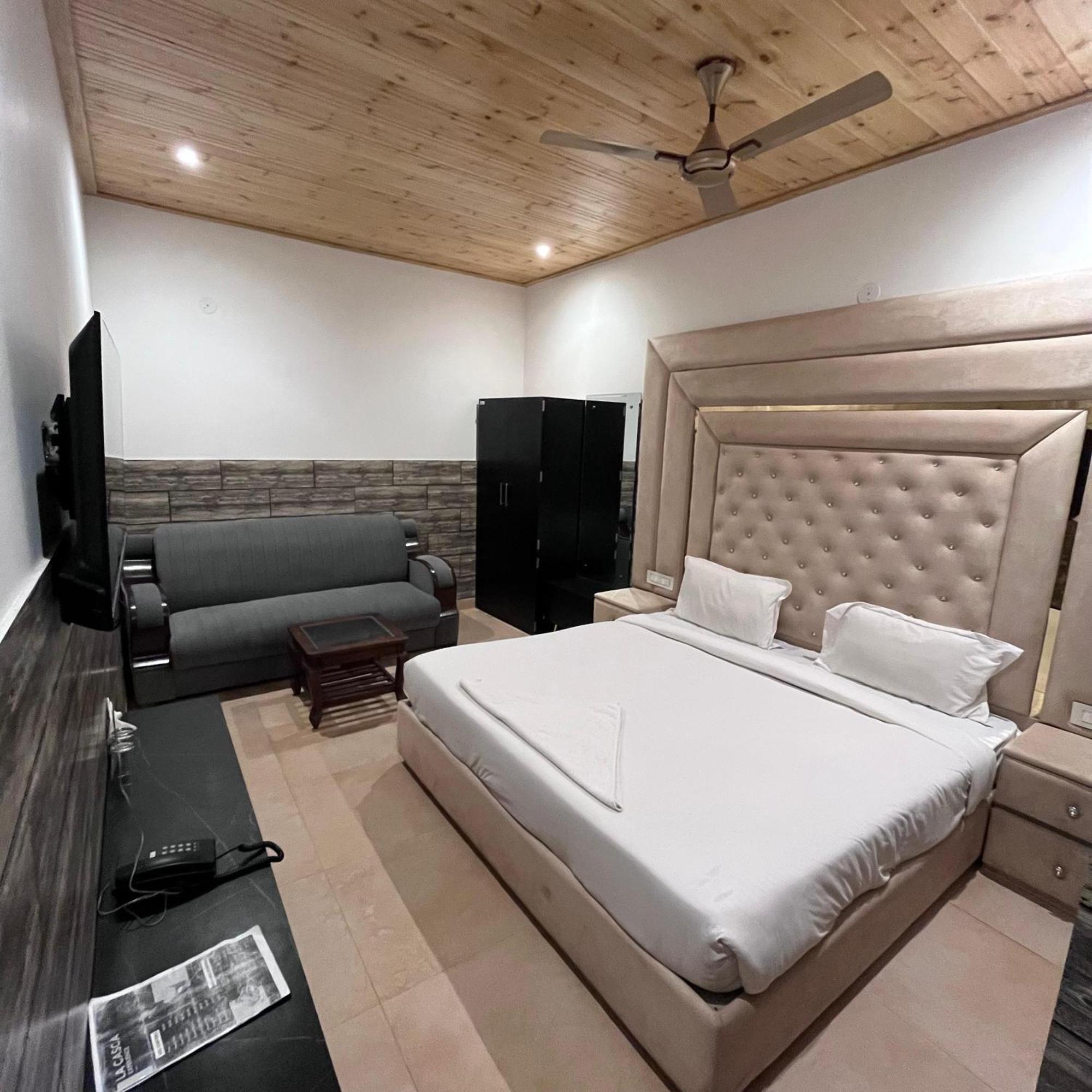 La Casca Experience Hotel Zirakpur Ngoại thất bức ảnh