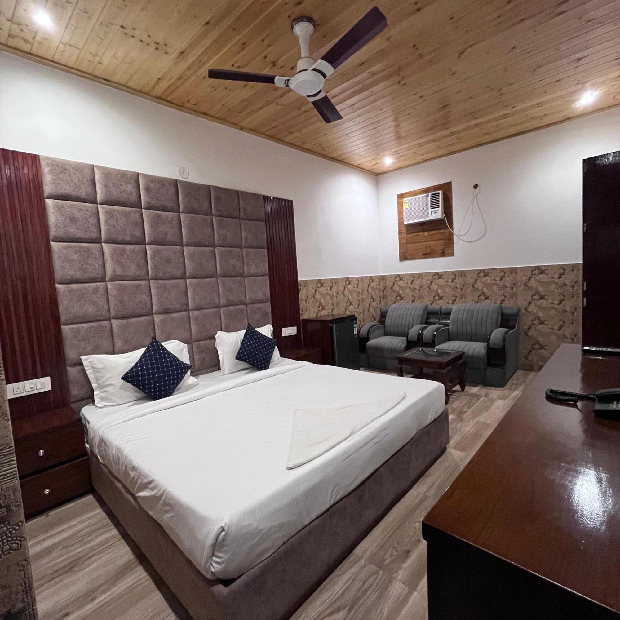 La Casca Experience Hotel Zirakpur Ngoại thất bức ảnh