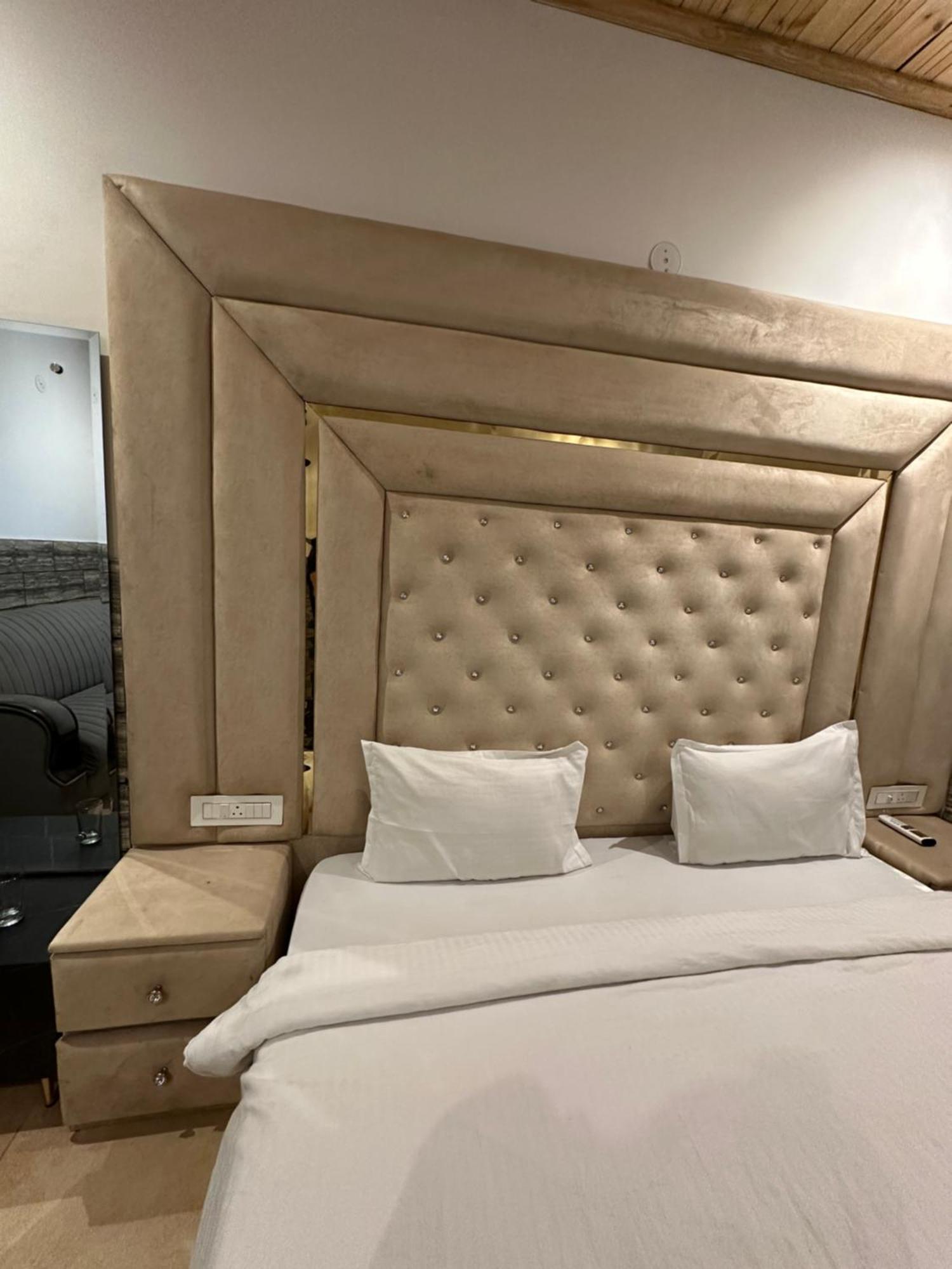 La Casca Experience Hotel Zirakpur Ngoại thất bức ảnh